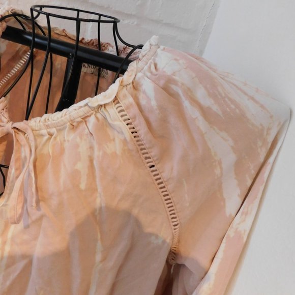 Ladies top - Picture 2 of 5